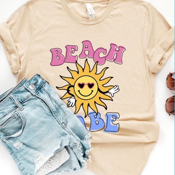 Beach Babe Tee - Picture 1 of 1